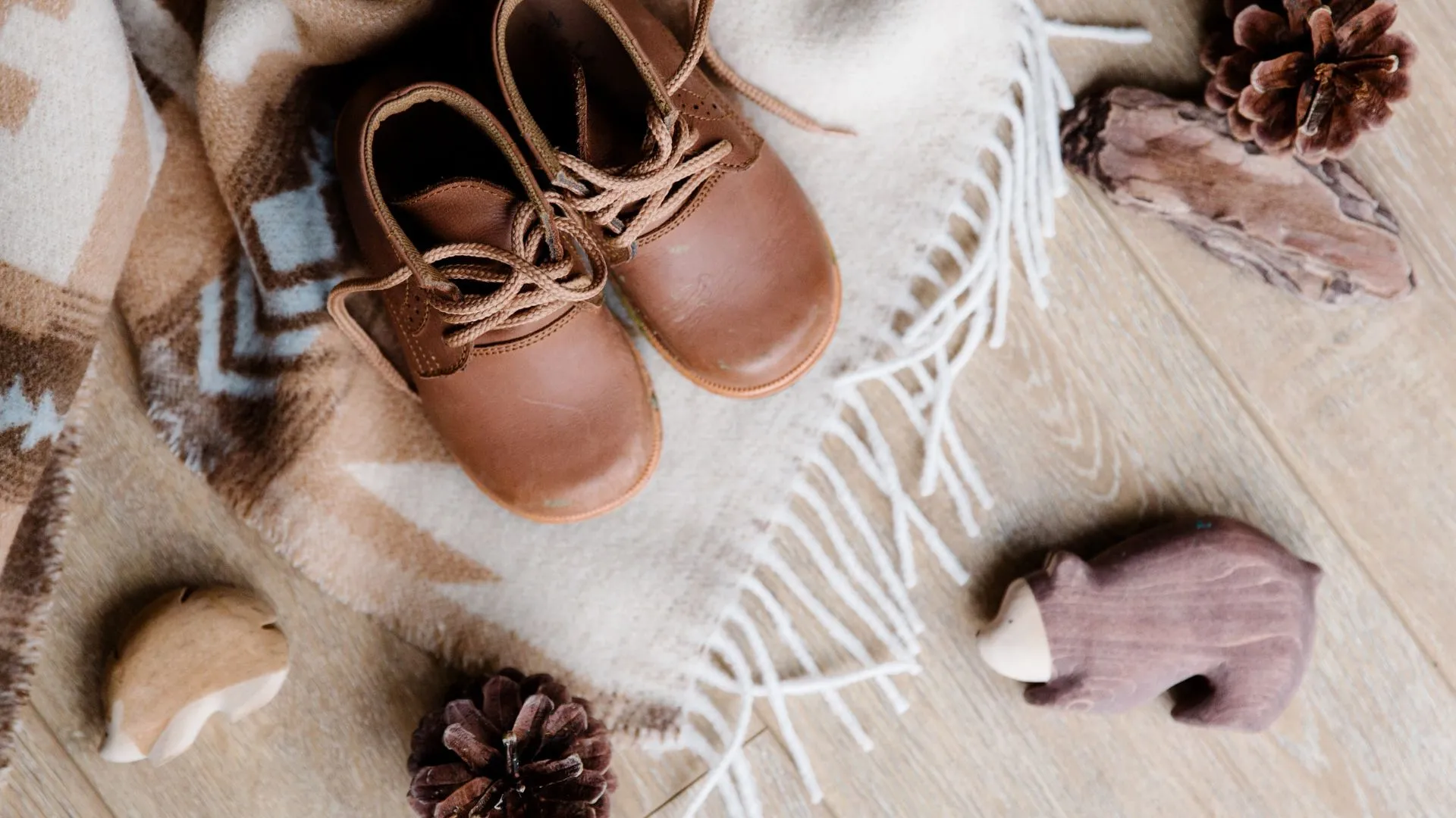 Cómo elegir entre suelo laminado parquet y vinílico para tu hogar