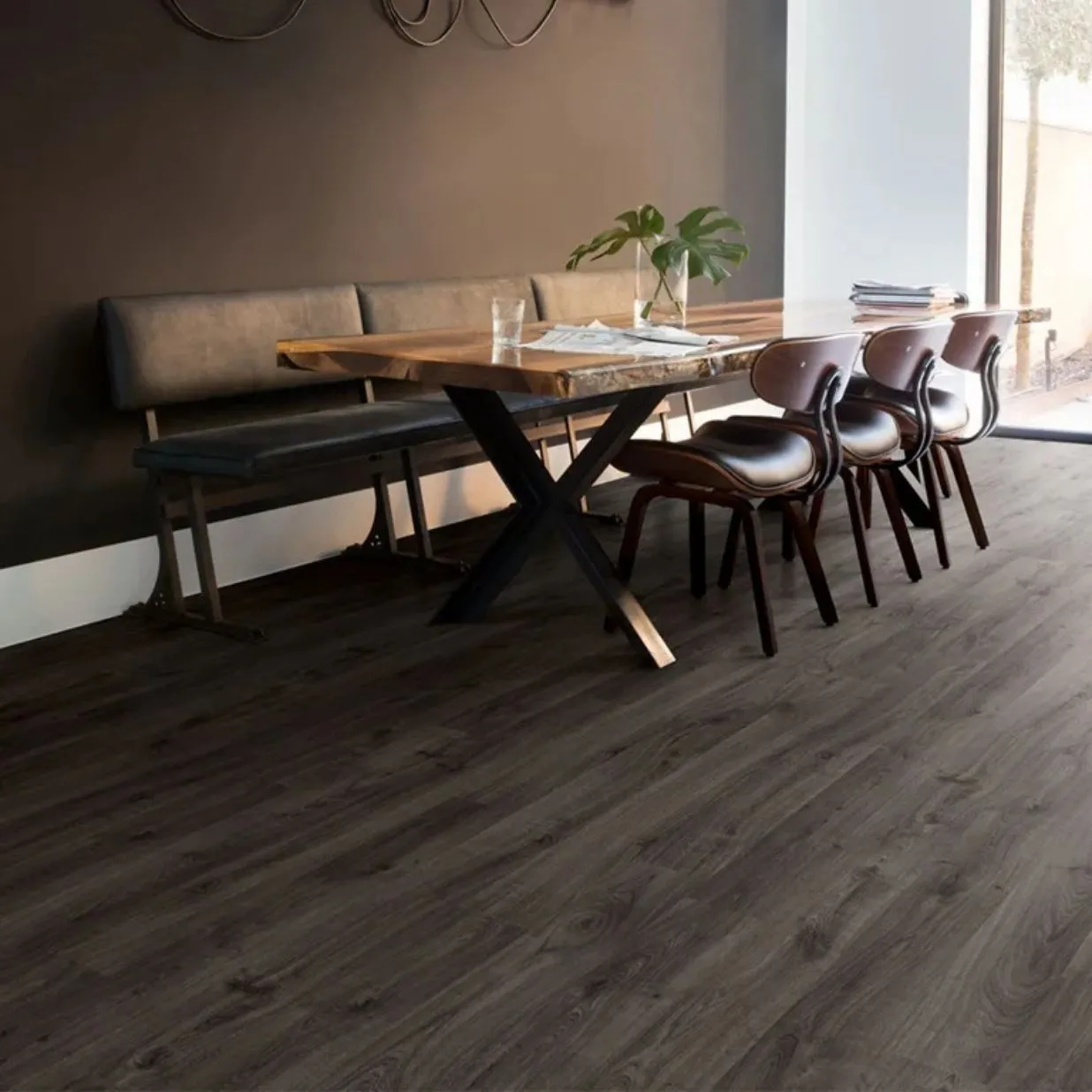 Cómo elegir entre suelo laminado parquet y vinílico para tu hogar Cómo elegir entre suelo laminado parquet y vinílico para tu hogar